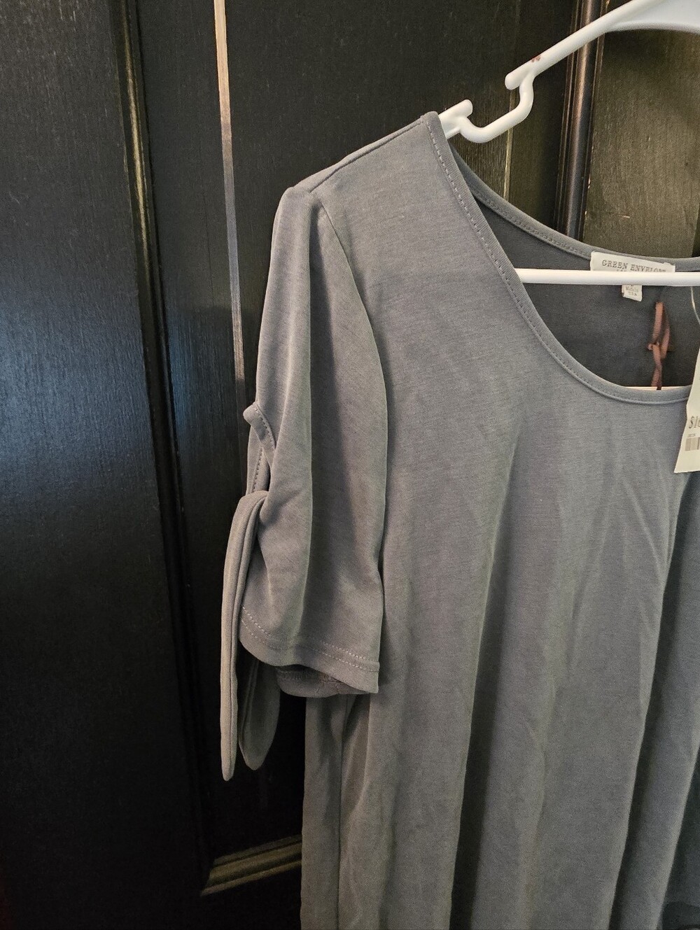 Green Envelope Slate Gray Short-Sleeve Scoop Neck Top - Picture 3 of 4